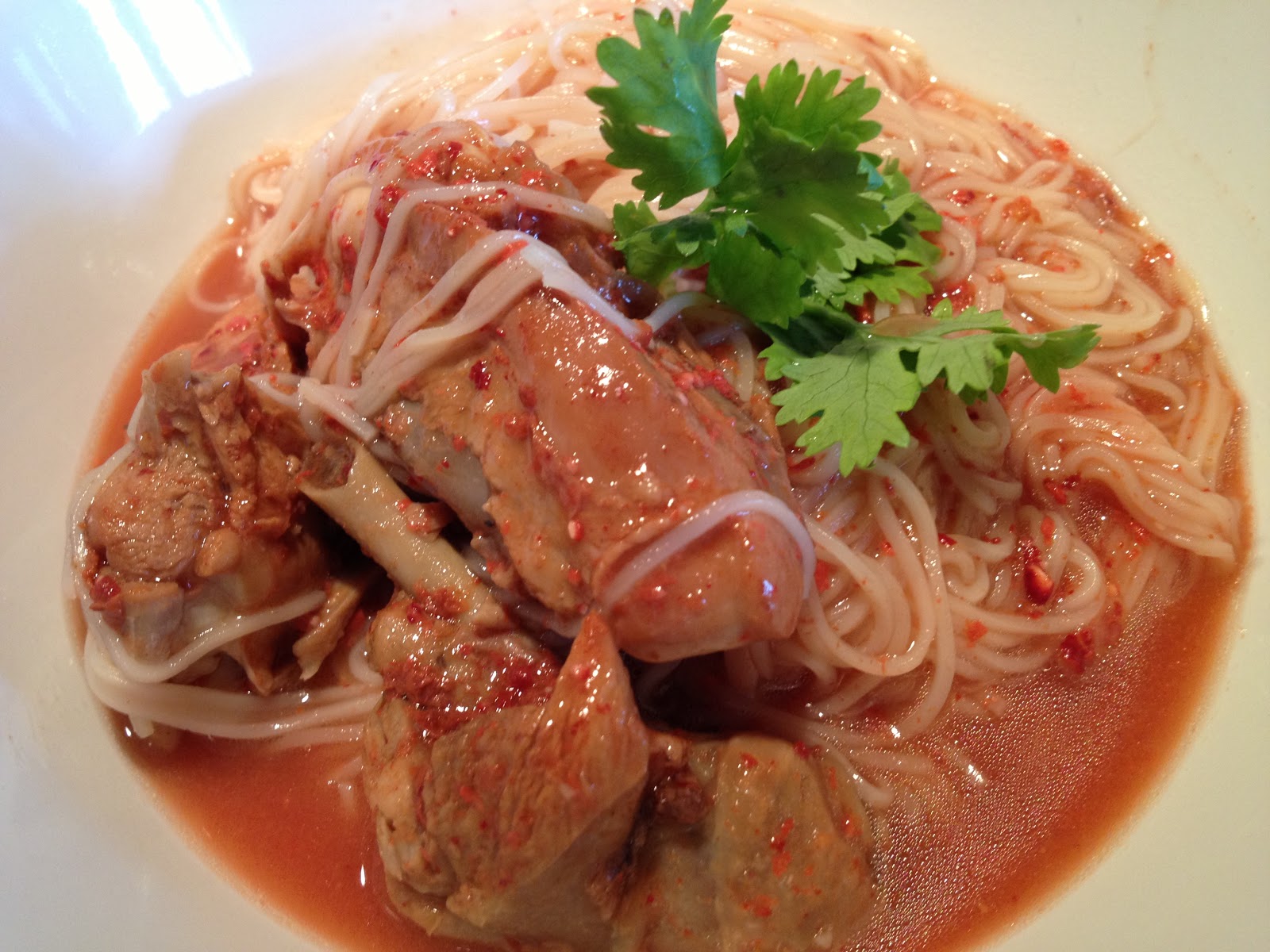 Kymn Kitchen Red wine chicken Mee sau